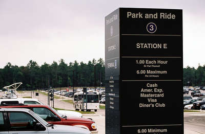 airport parking gatwick